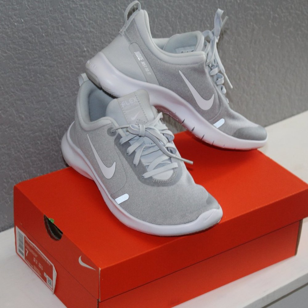 Nike Flex Experience RN 8